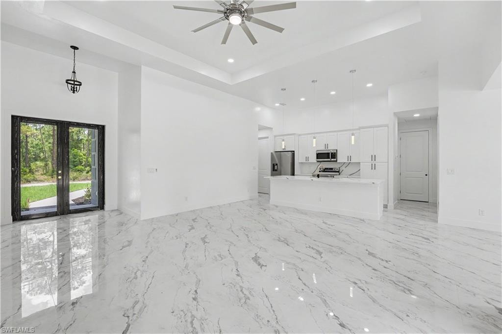1116 Leroy AVE