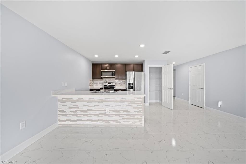 10535 Crossback LN photo 26