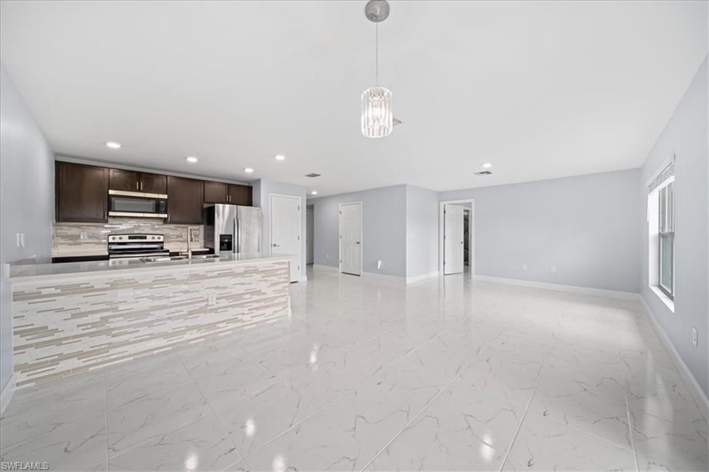 10535 Crossback LN photo 27