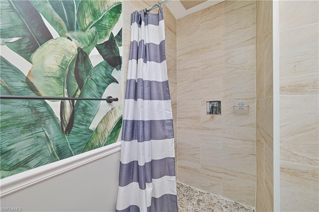 6386 Royal Woods DR photo 24