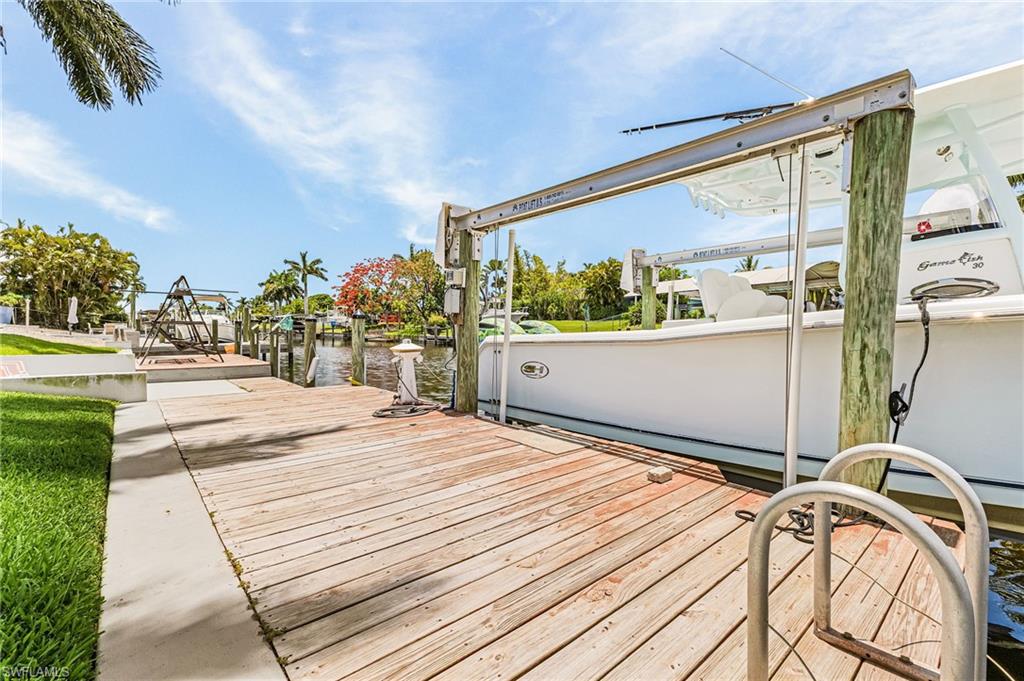 Wood dock and Boat Lift