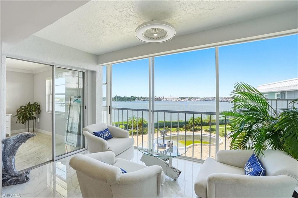 1280 Blue Point AVE C30