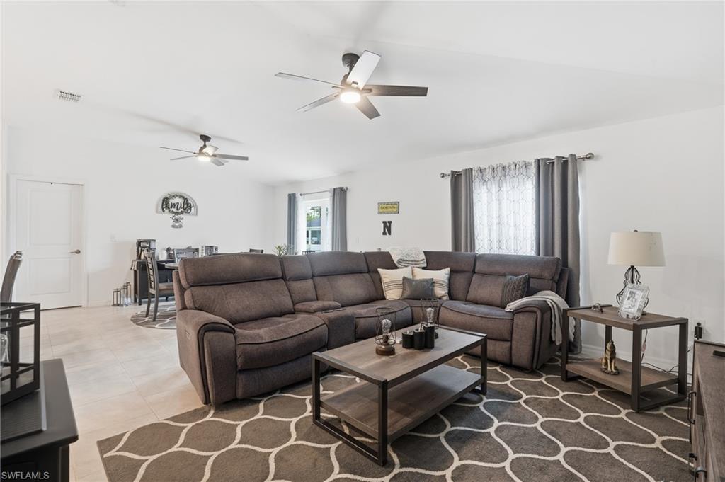 184 Peerless ST photo 12