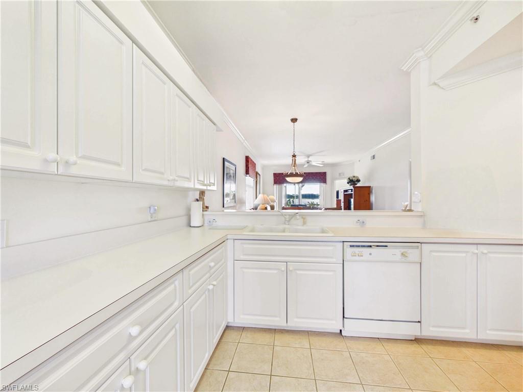 10391 Butterfly Palm DR 1011 photo 11
