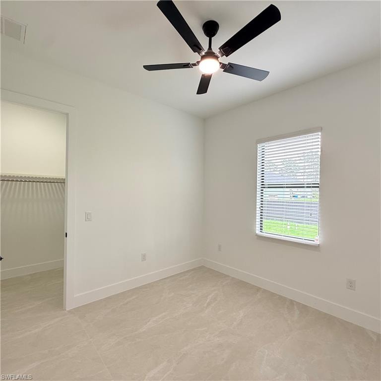 1047 Merry ST E photo 26
