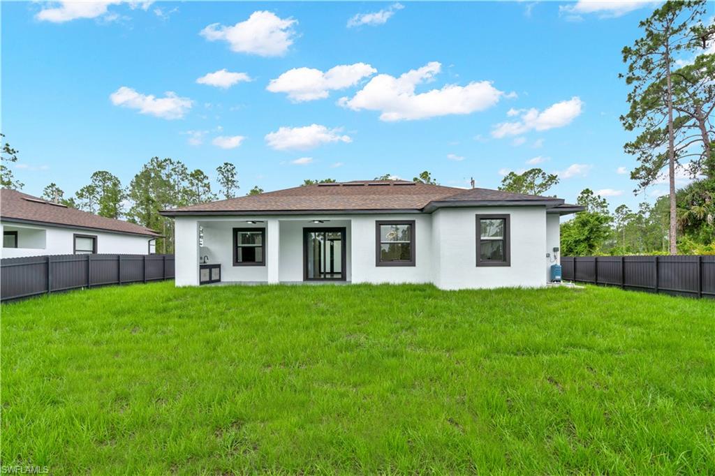 1047 Merry ST E photo 45