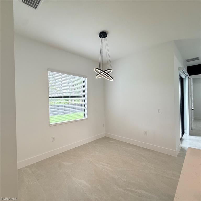 1047 Merry ST E photo 25