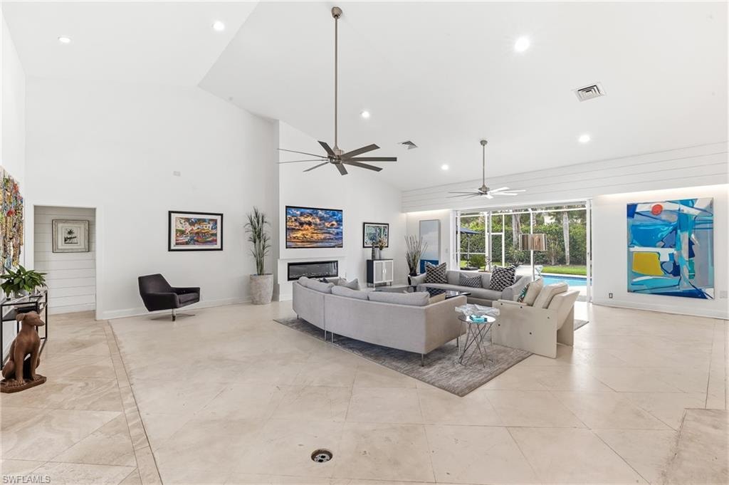 2205 NOBLE CT