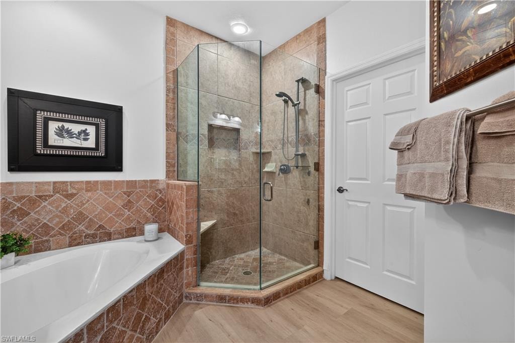 5035 YACHT HARBOR DR 103 photo 17