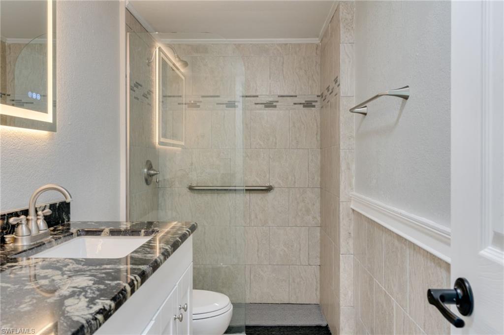 6500 Estero BLVD E320 photo 15