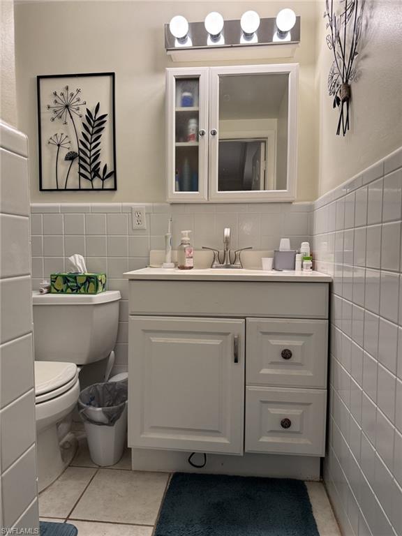 13151 Kings Point DR 7A photo 18