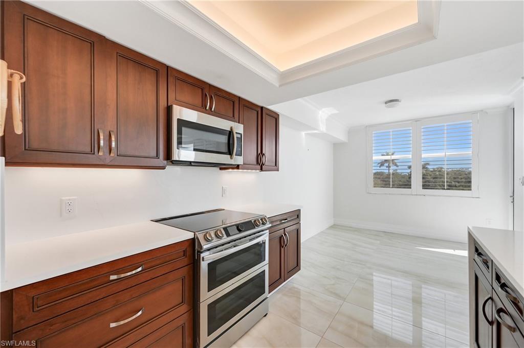 6361 Pelican Bay BLVD 202 photo 13
