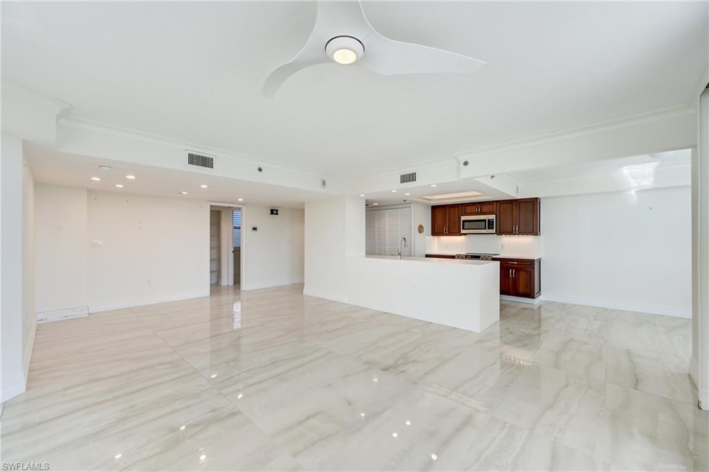 6361 Pelican Bay BLVD 202 photo 10