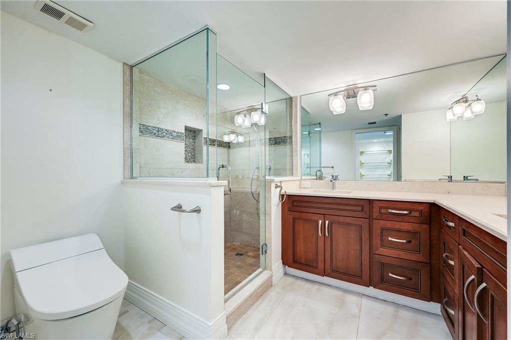 6361 Pelican Bay BLVD 202 photo 21