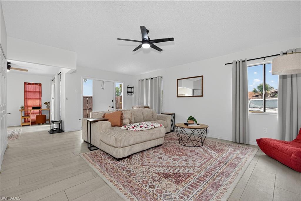 6315 Royal Woods DR photo 7