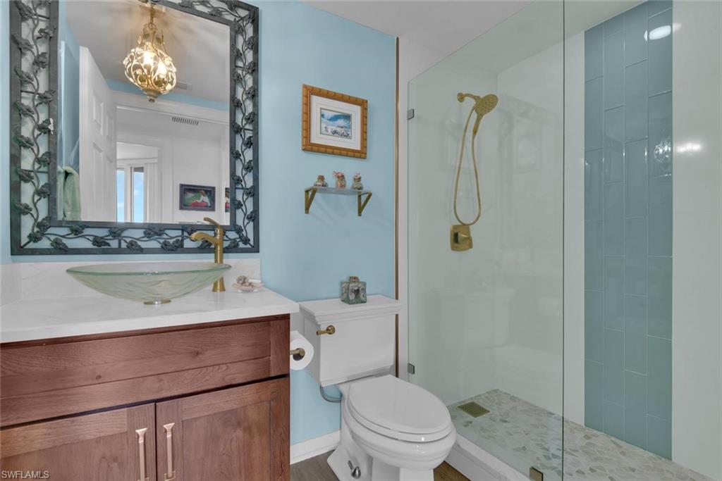 1065 Borghese LN 2003 photo 24