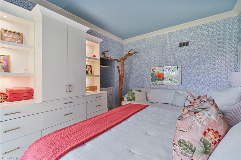 176 Collier BLVD 101 photo 35