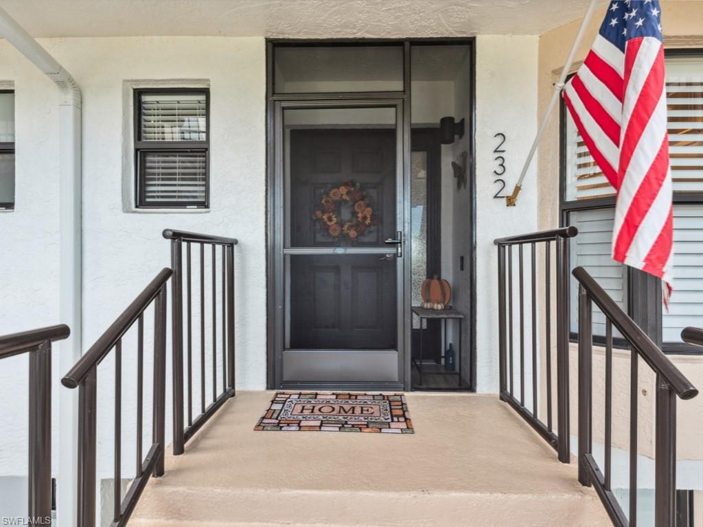232 La Peninsula BLVD 232