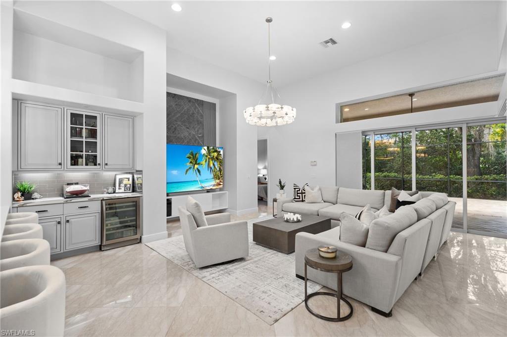 480 Terracina WAY