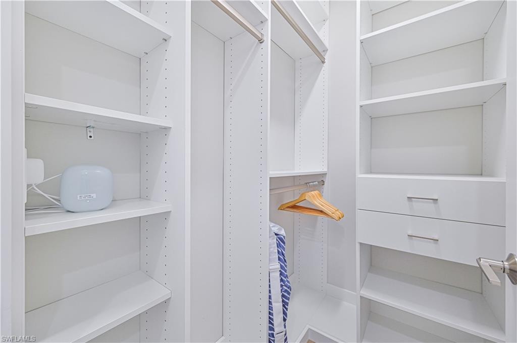 Walk in closet