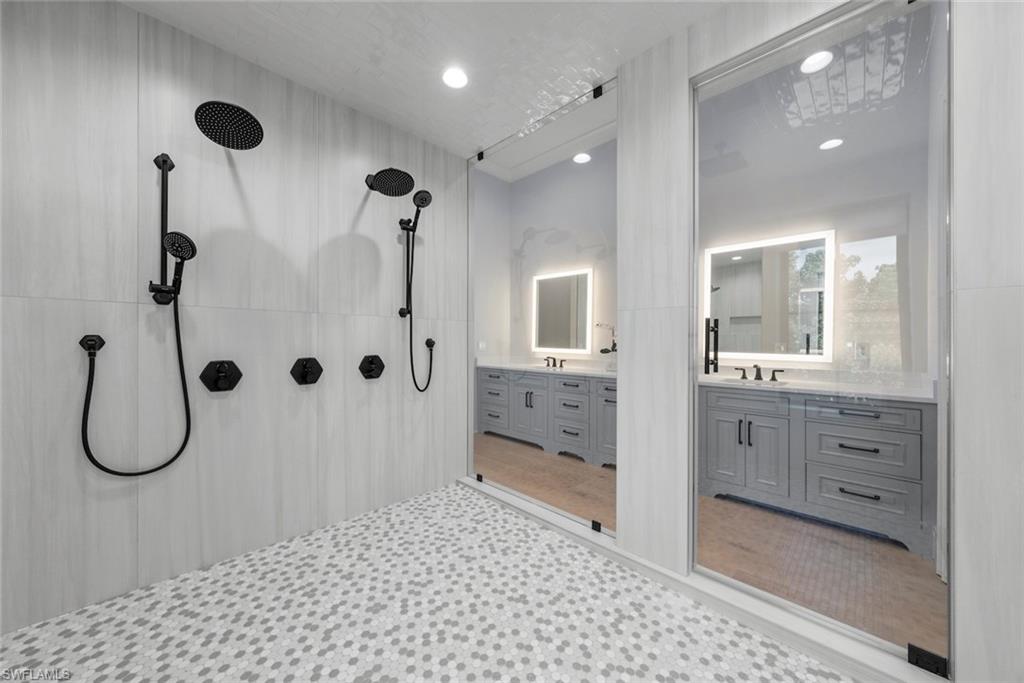 Wet Room with multiple shower heads