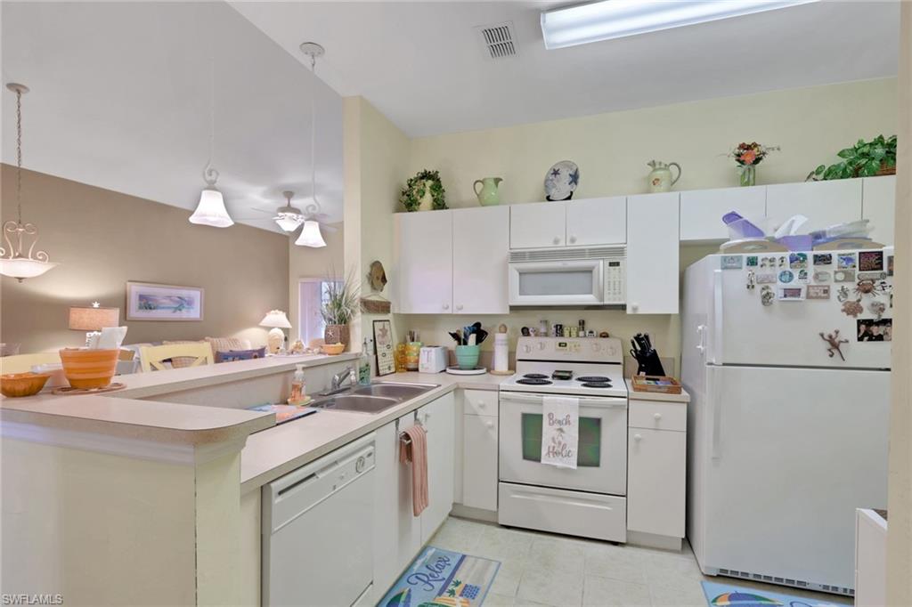4236 Bellasol CIR 1021 photo 6
