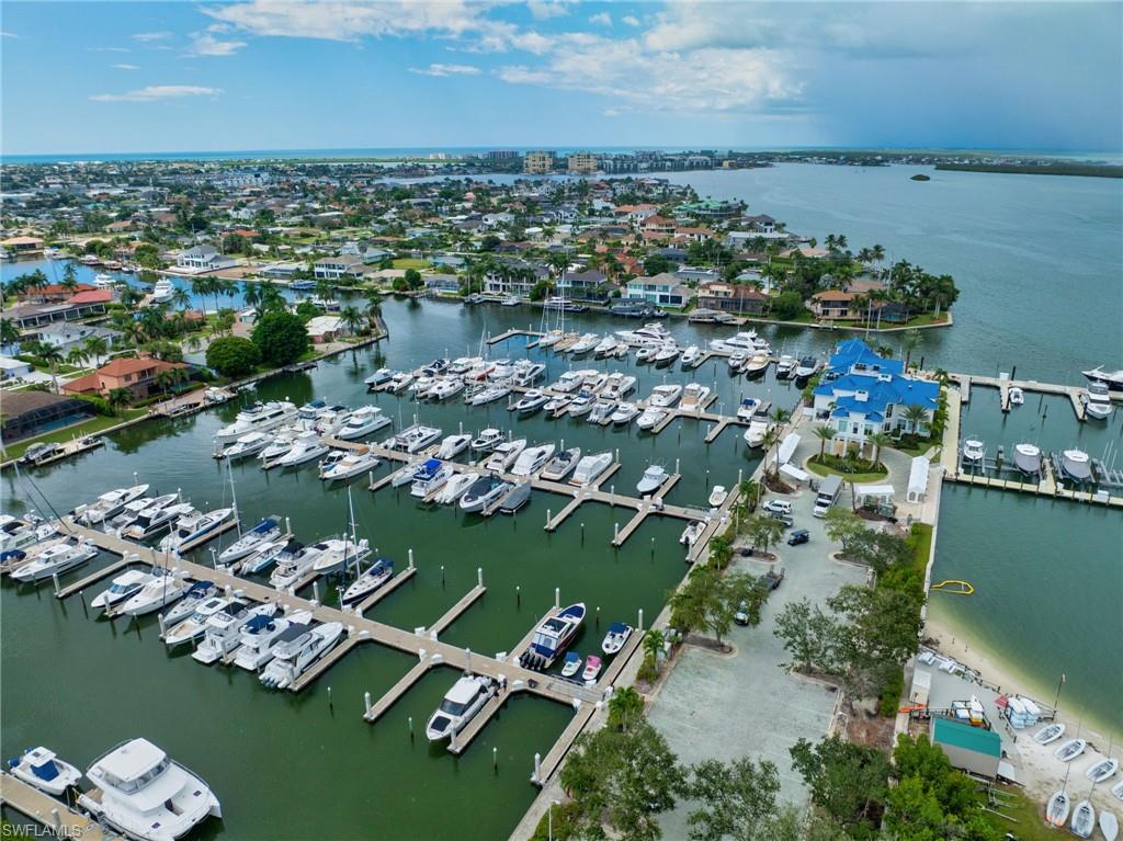 1402 Collier BLVD photo 8