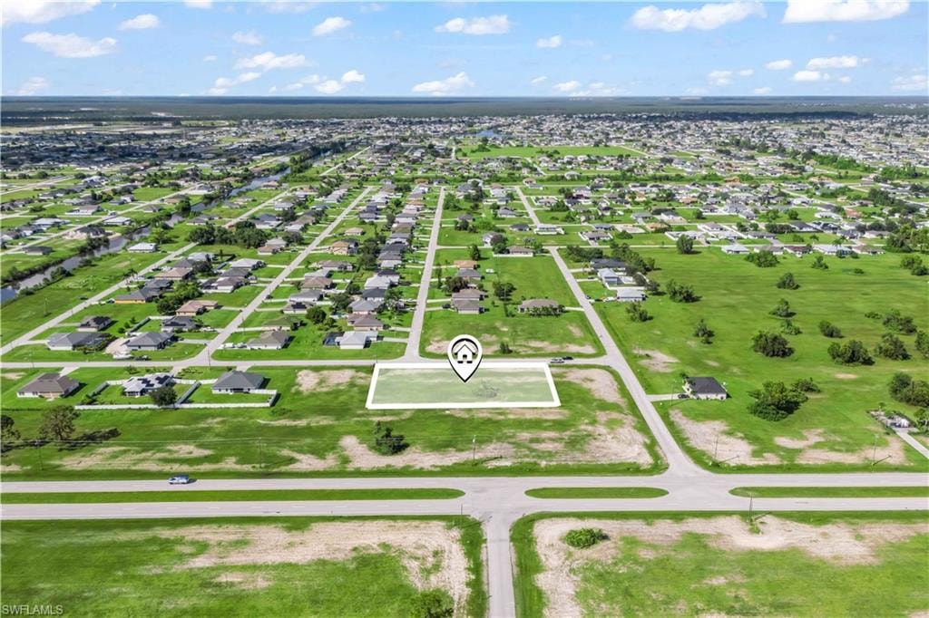 Shows proximity to Diplomat Parkway for easy access to nearby schools, shopping, and major roads.