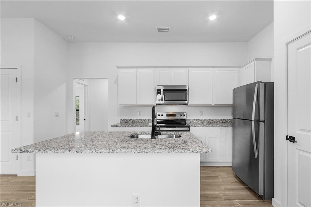 434 Parkdale BLVD photo 6