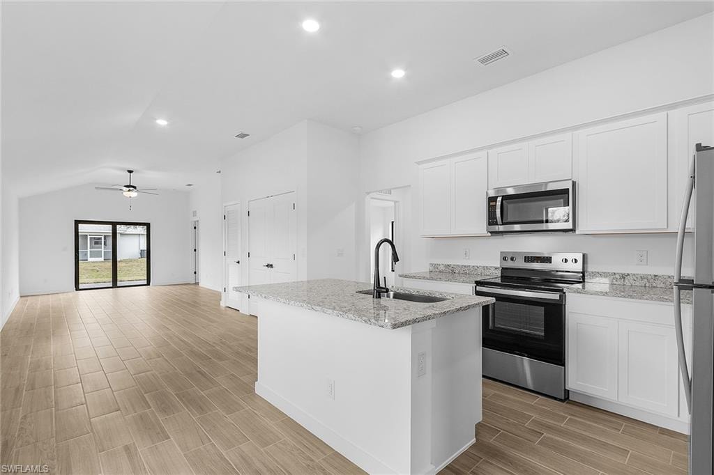 434 Parkdale BLVD photo 7