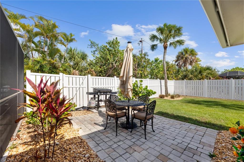 9428 Moonlight DR photo 29