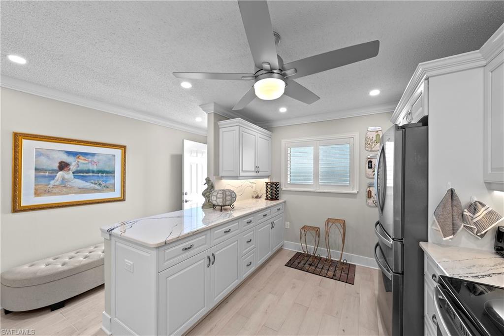 4309 Mariner WAY 405 photo 13