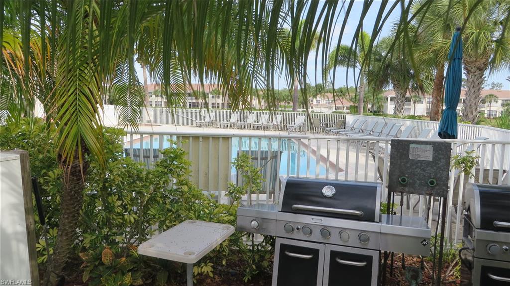 BBQ's at Neighborhood Pool
