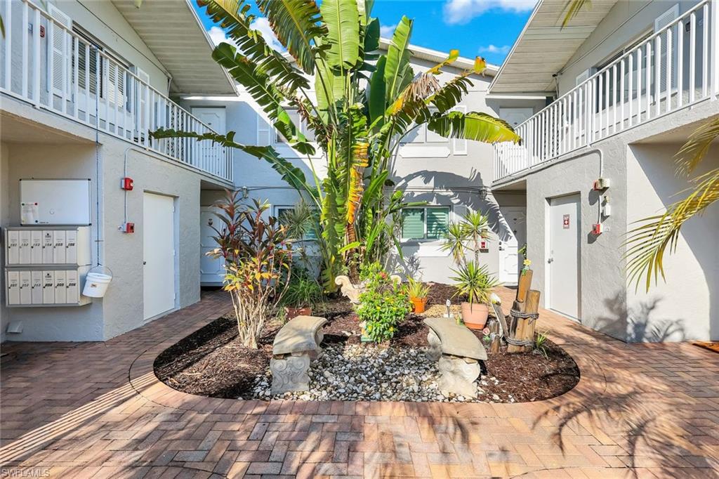 8148 Country RD 101