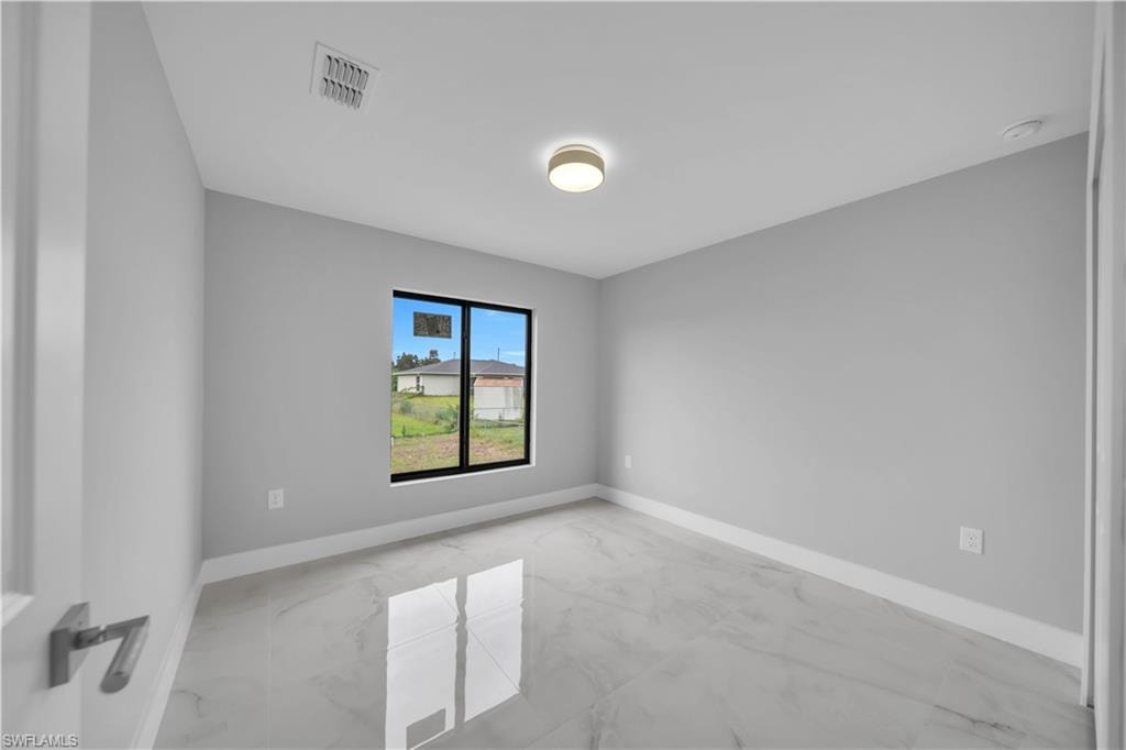 2507 39th ST SW photo 22