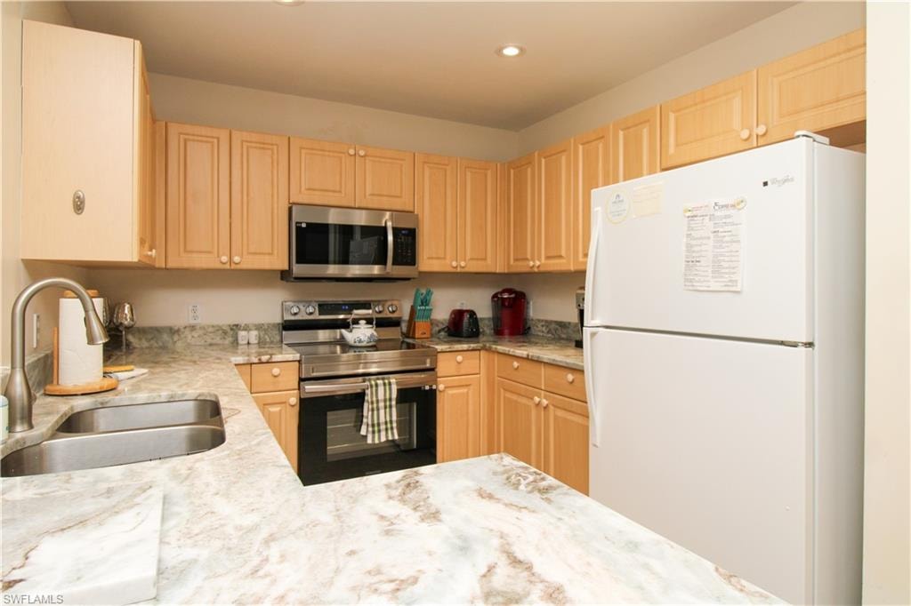 519 Roma CT 3206 photo 15