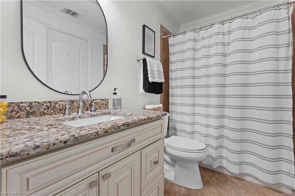 16442 Timberlakes DR 204 photo 23