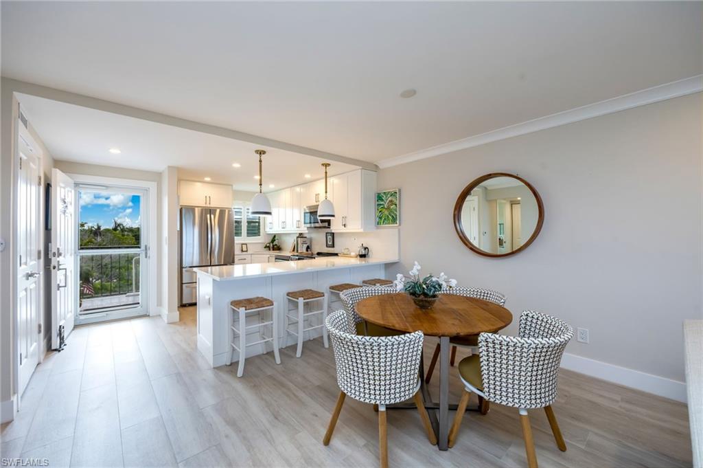 dining to kitchen