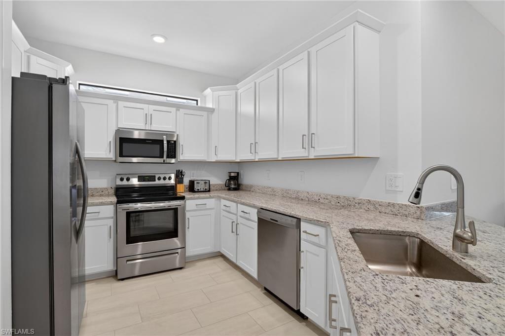 14008 Hunter Oak DR photo 12