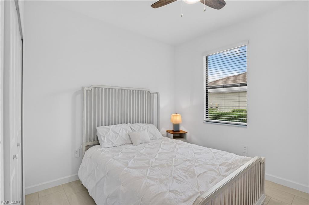 Queen size bed