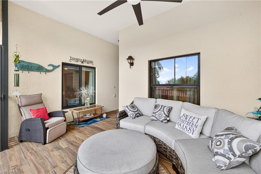 13710 Julias WAY 924 photo 27