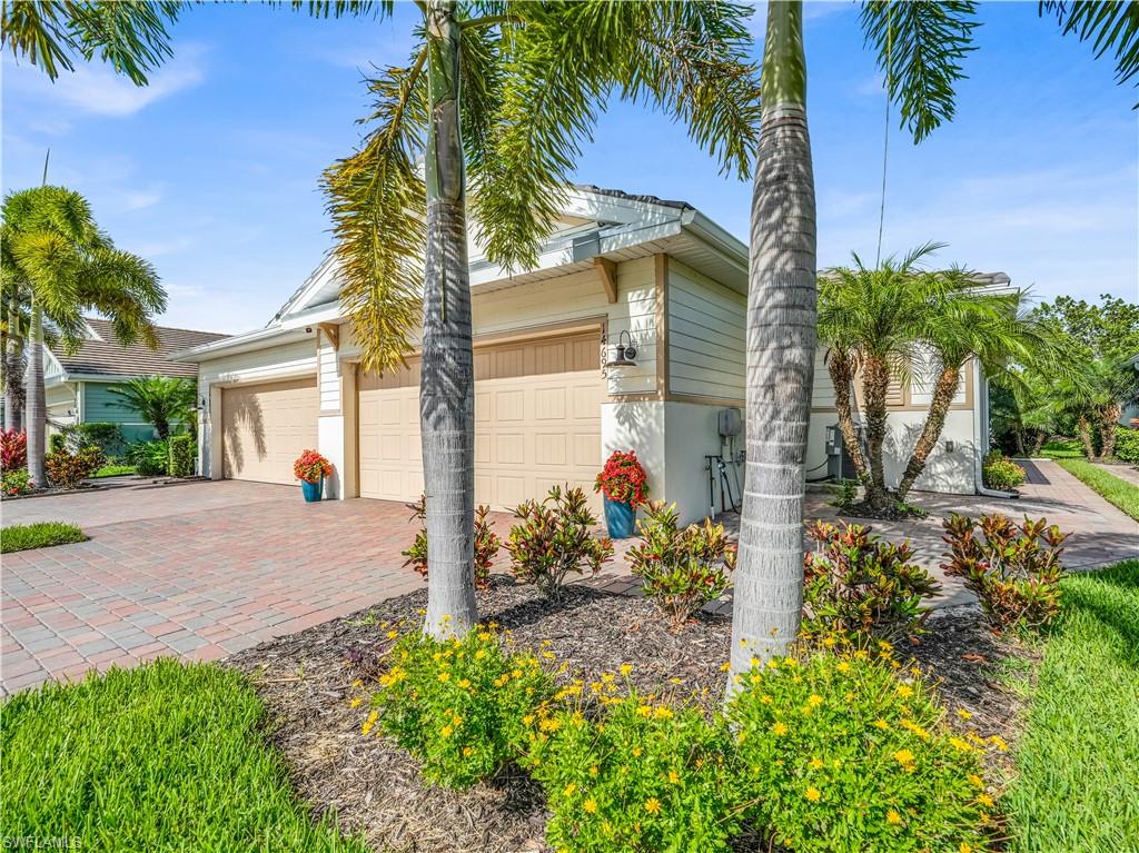 14695 Edgewater CIR