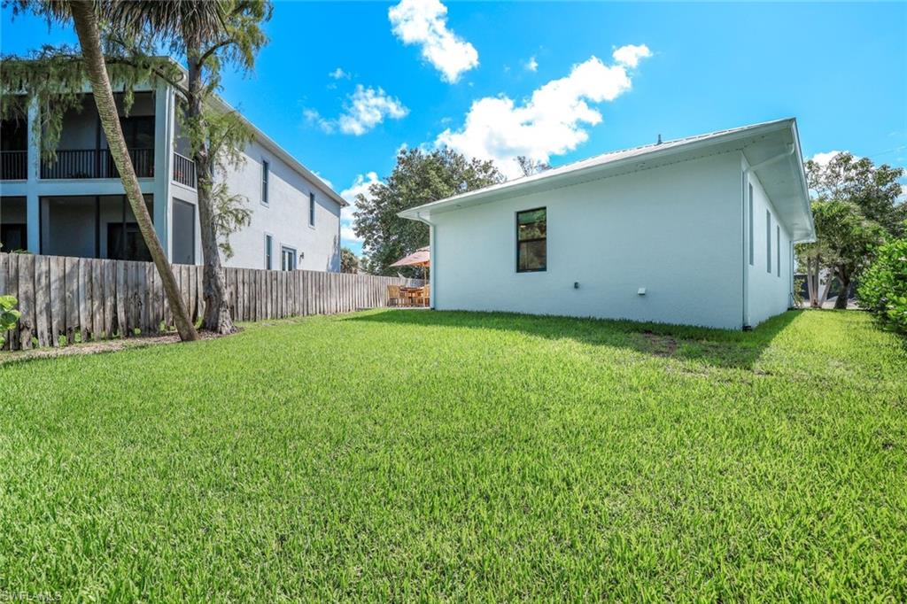 3980 Full Moon CT photo 26
