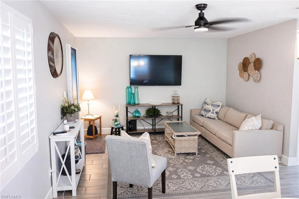 6 Aztec Lily LN photo 6