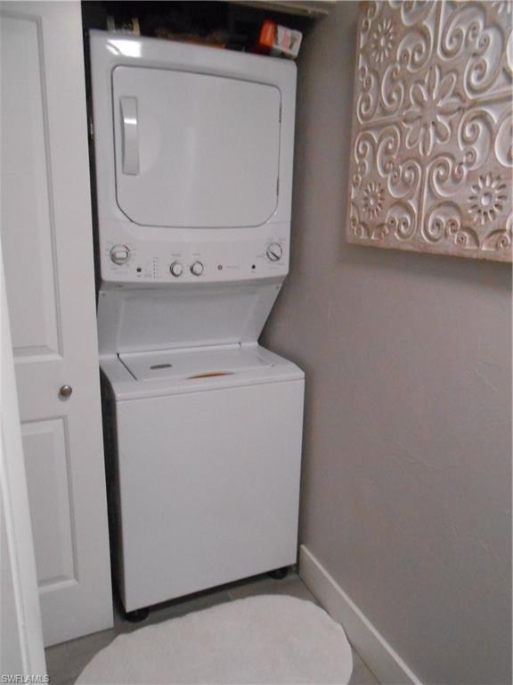 6 Aztec Lily LN photo 14