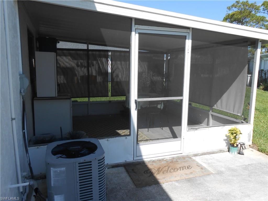 6 Aztec Lily LN photo 15