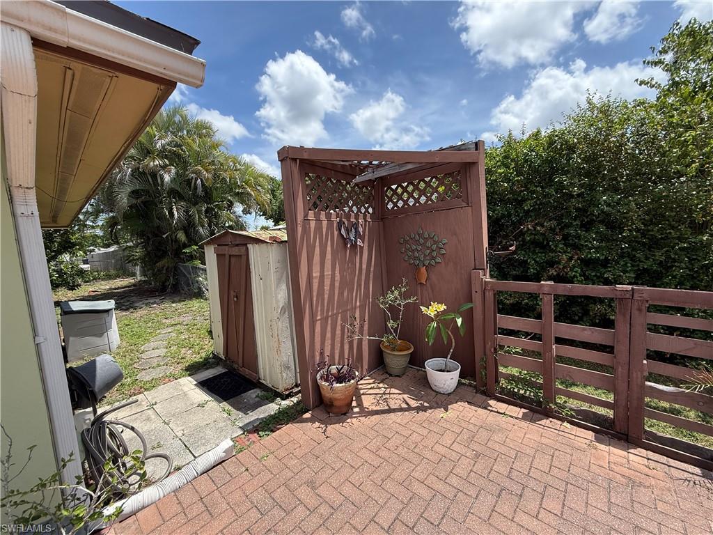 1635 Kensington CT