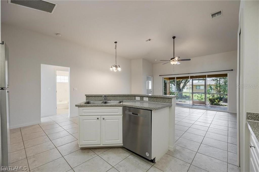 4522-4524 SW 7th PL