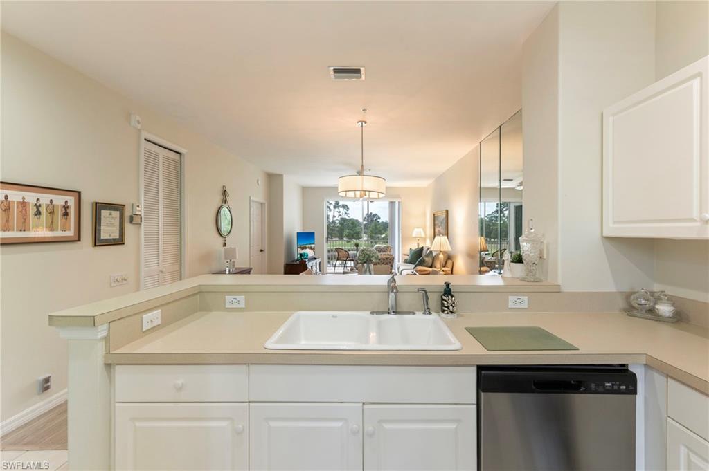 8247 Parkstone PL 206 photo 12