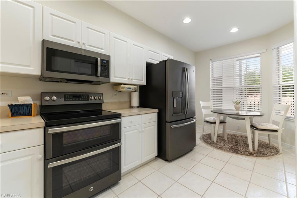 8247 Parkstone PL 206 photo 9